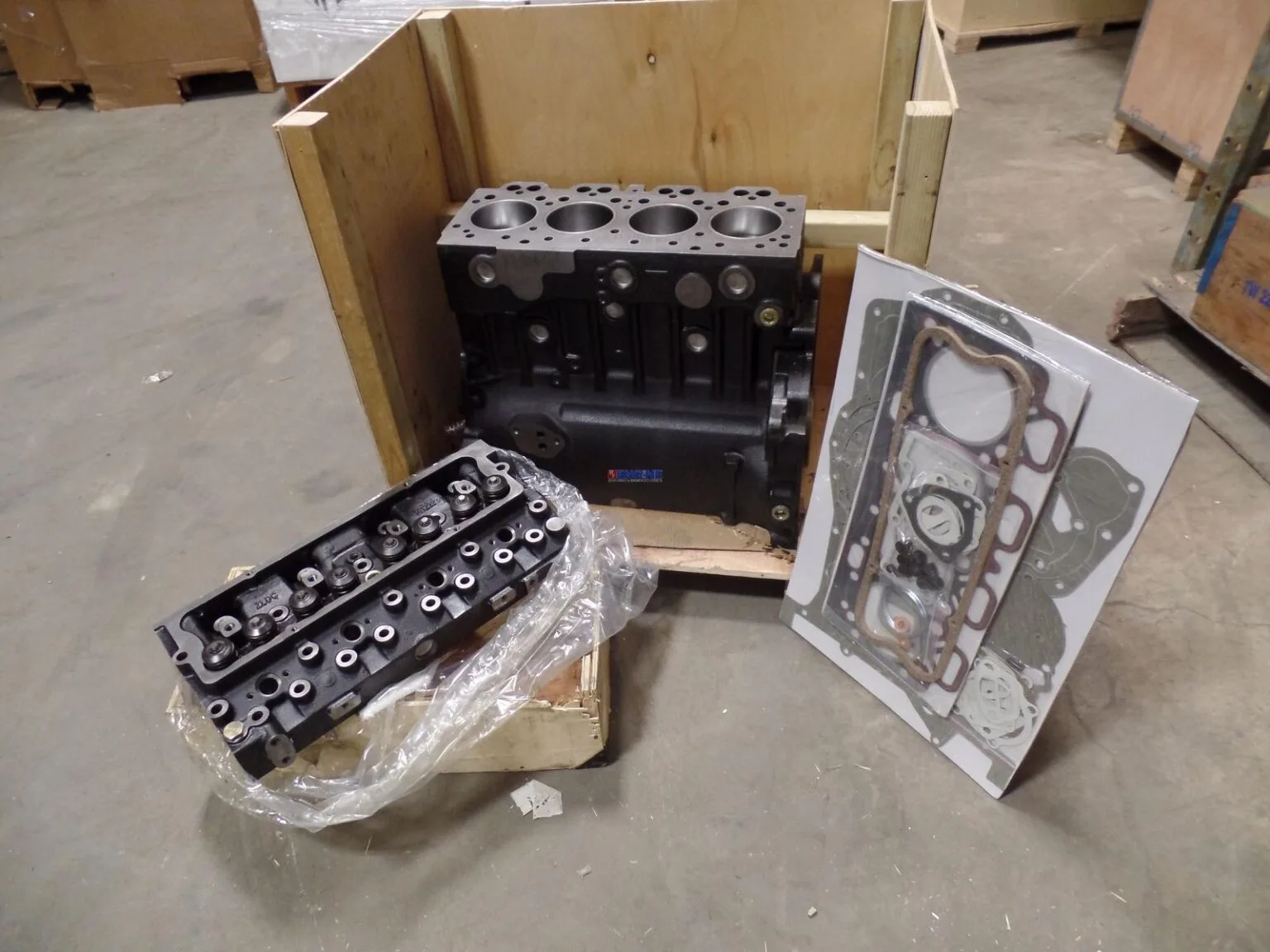 PERKINS 1004.4T unit complete with internal parts and head (NEW)