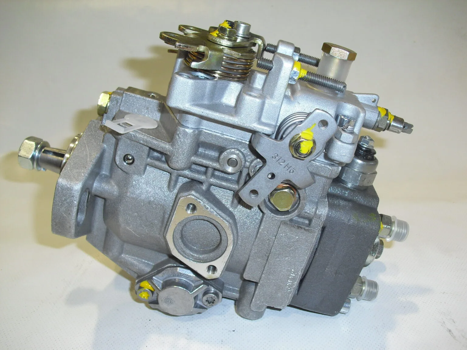 High pressure fuel pump Bosch 0.460.303.154