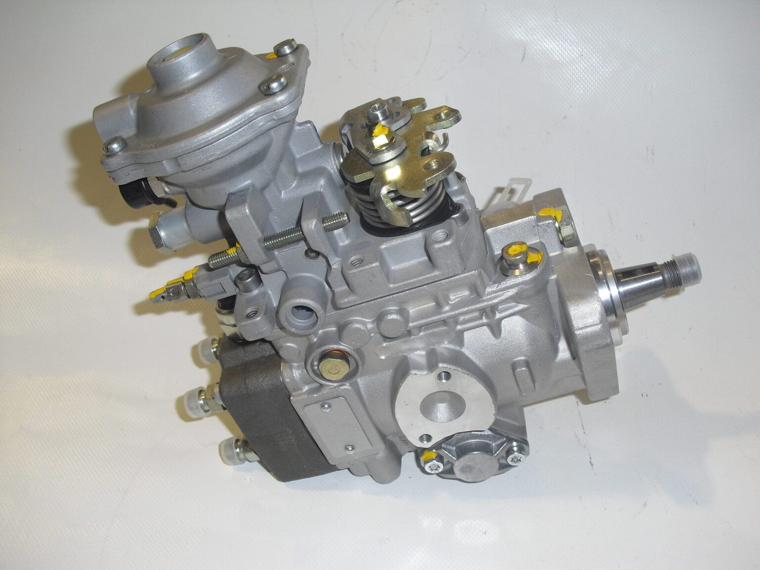 High pressure fuel pump Bosch 0.460.424.165