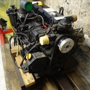 YANMAR 4TNE94 engine
