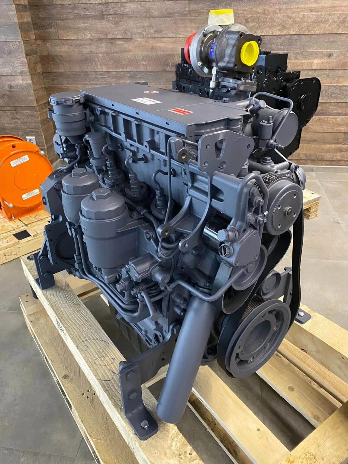 DEUTZ BF4M2013C ENGINE (REMANUFACTURED)