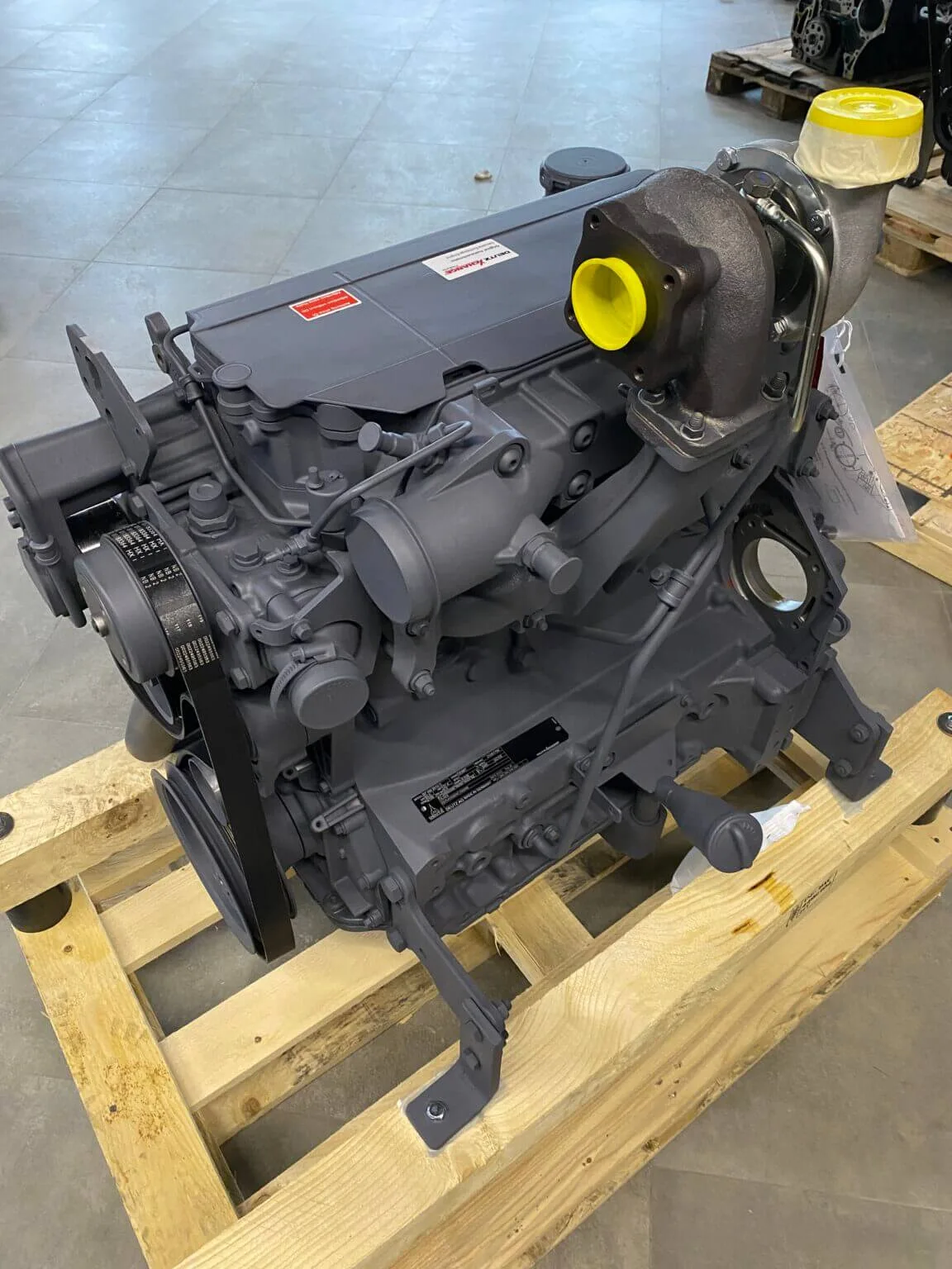 DEUTZ BF4M2013C ENGINE (REMANUFACTURED)
