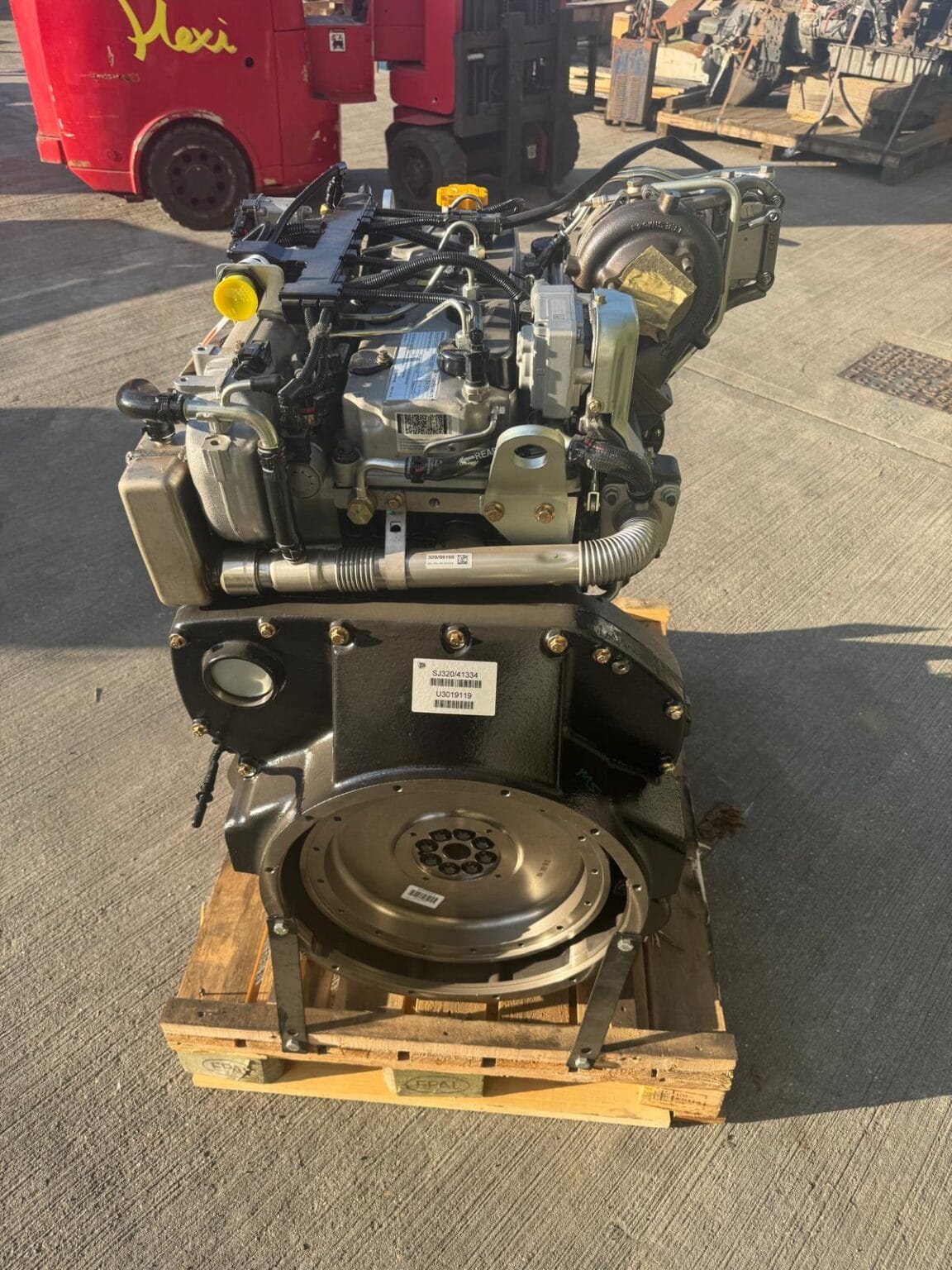 JCB 444 68 kW 12V engine 320/41334 – flywheel side