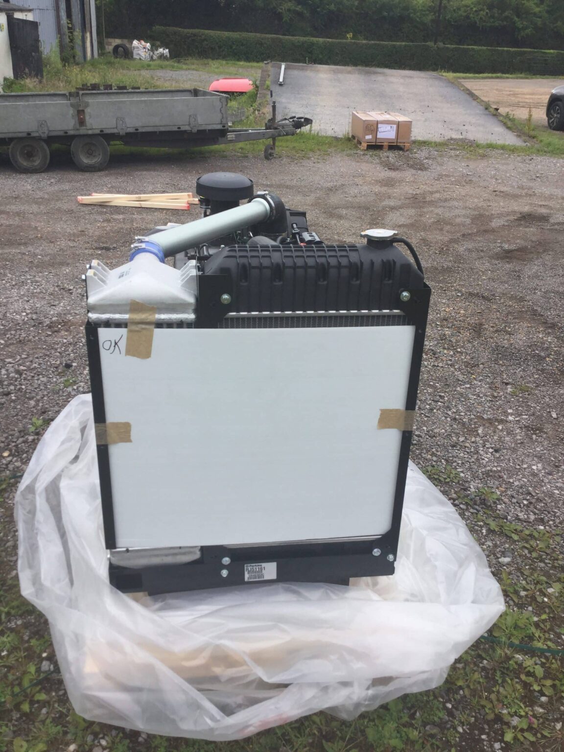 Perkins 1104C-44TA RJ51161 engine with radiator